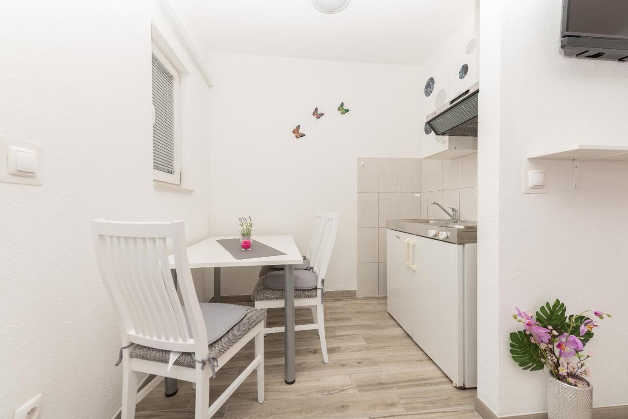Apartmani Franko Baška Voda Kültér fotó