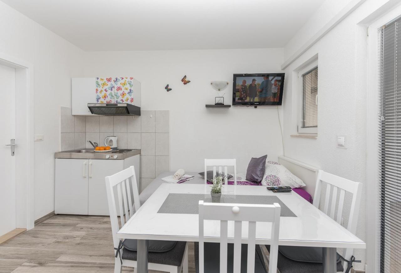Apartmani Franko Baška Voda Kültér fotó