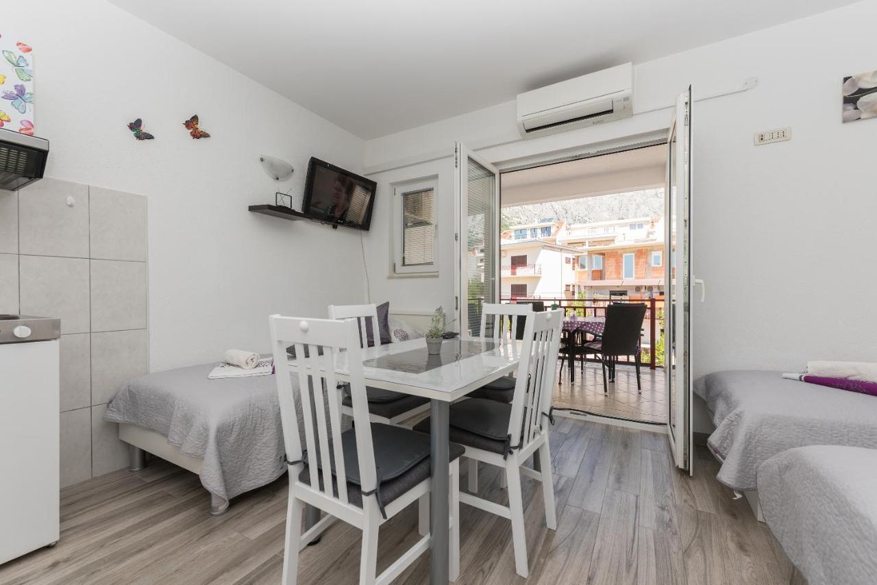 Apartmani Franko Baška Voda Kültér fotó