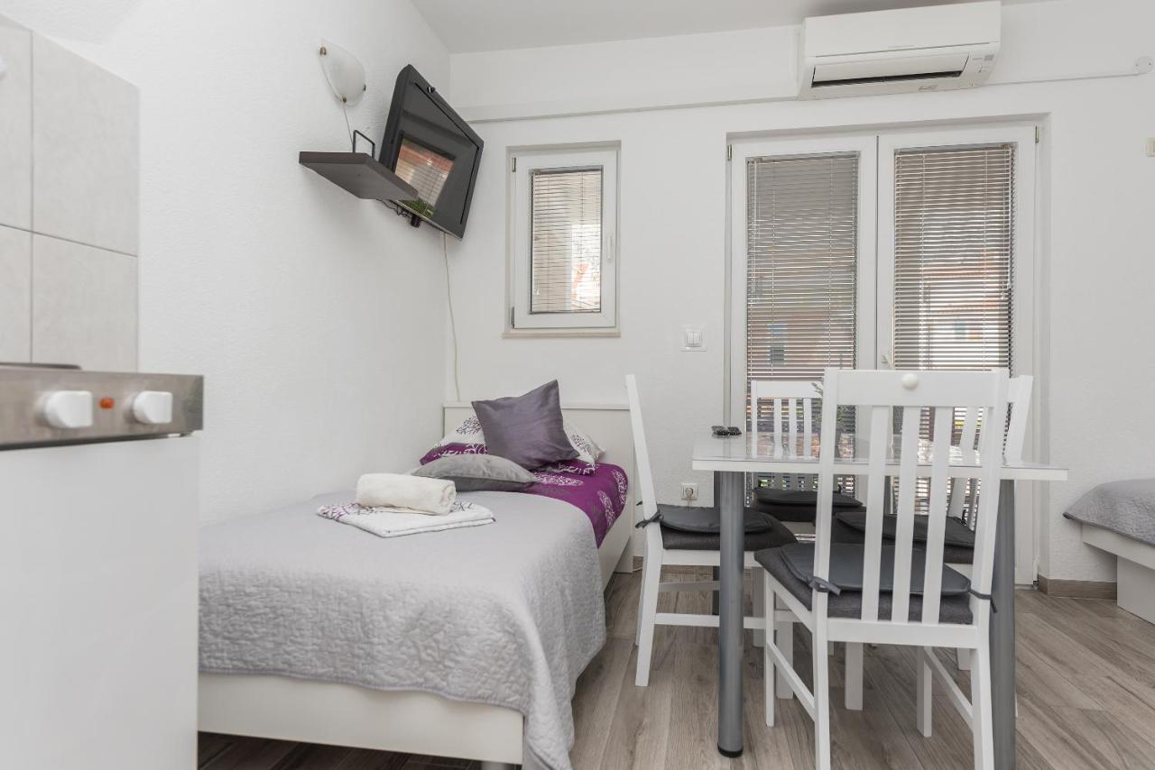 Apartmani Franko Baška Voda Kültér fotó