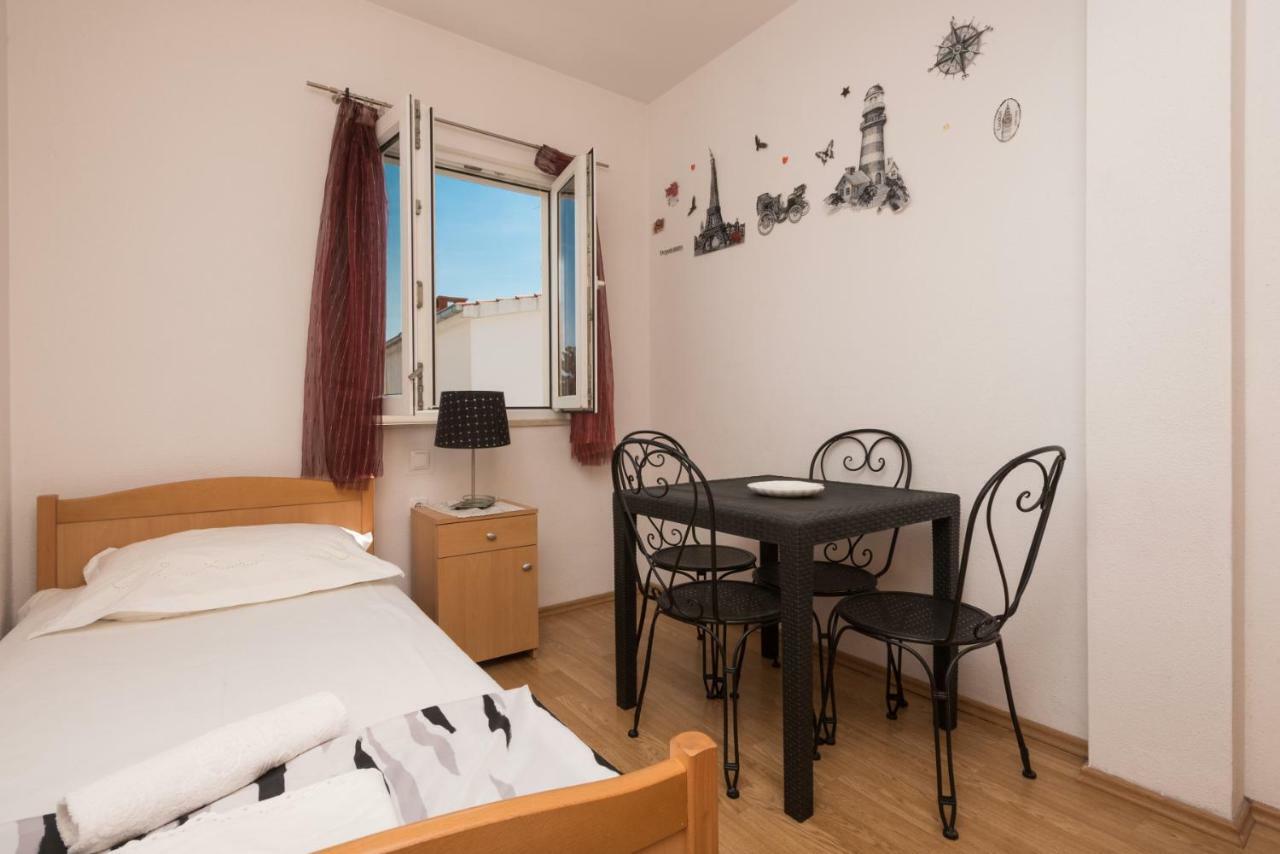 Apartmani Franko Baška Voda Kültér fotó