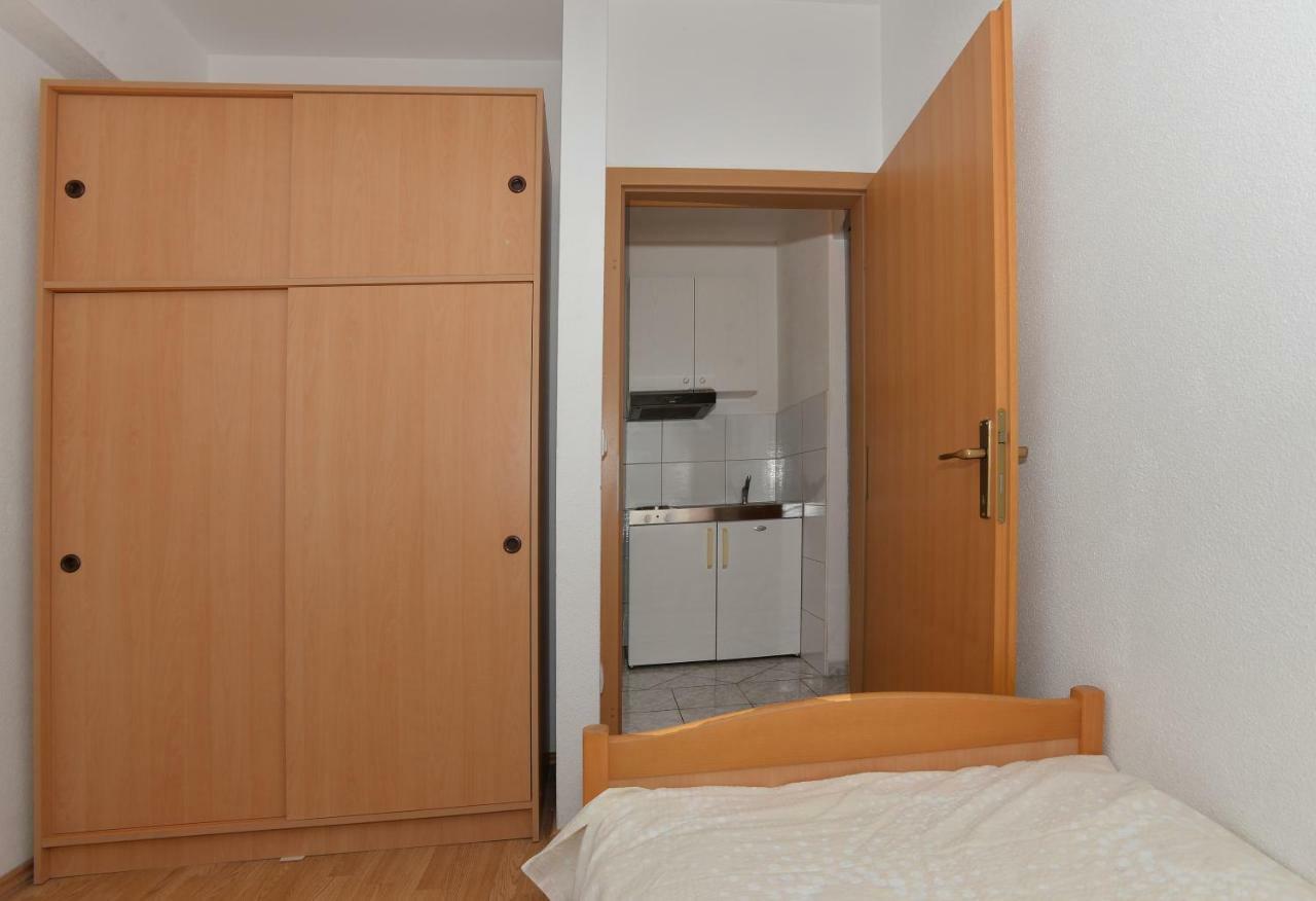 Apartmani Franko Baška Voda Kültér fotó
